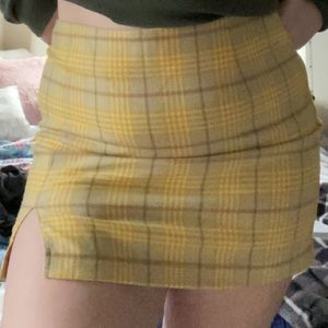 yellow plaid skirt